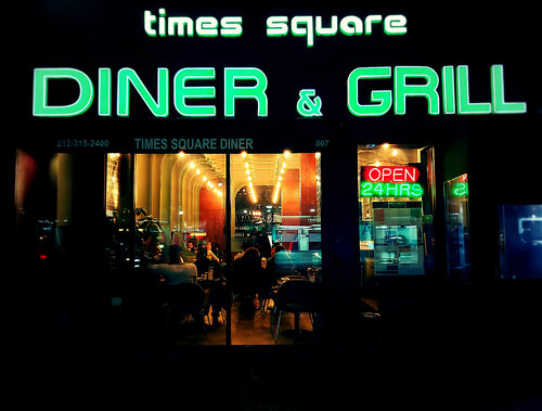 Mimes Square Diner Thomas Dellert