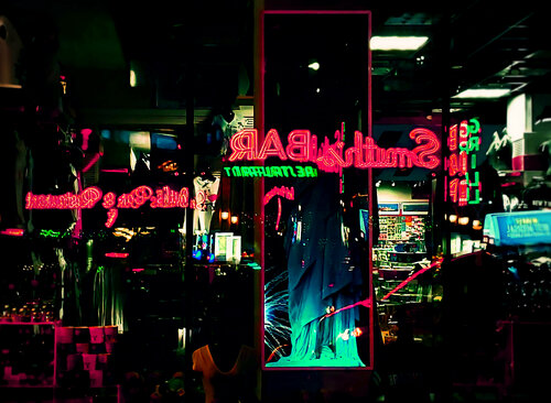 Manhattan window to freedom par Thomas Dellert, Photographie en vente sur Singulart