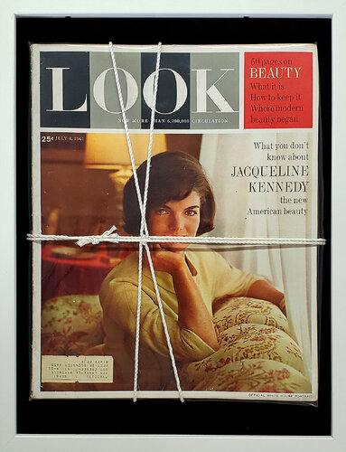 LOOK   1961 with Jaqueline Kennedy on the cover par Thomas Dellert, Autres supports en vente sur Singulart