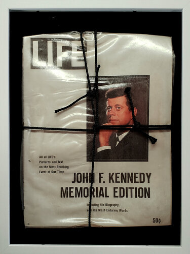 BLACK LIFE the J.F. Kennedy memorial Issue 1963 by Thomas Dellert, Other Media for Sale on Singulart