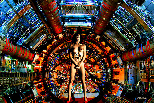 Naked SHIVA the goddess of CERN par Thomas Dellert, Photographie en vente sur Singulart