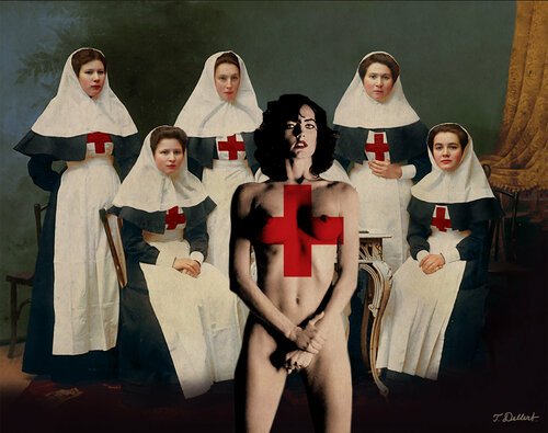 Naked Red Cross Woman par Thomas Dellert, Photographie en vente sur Singulart
