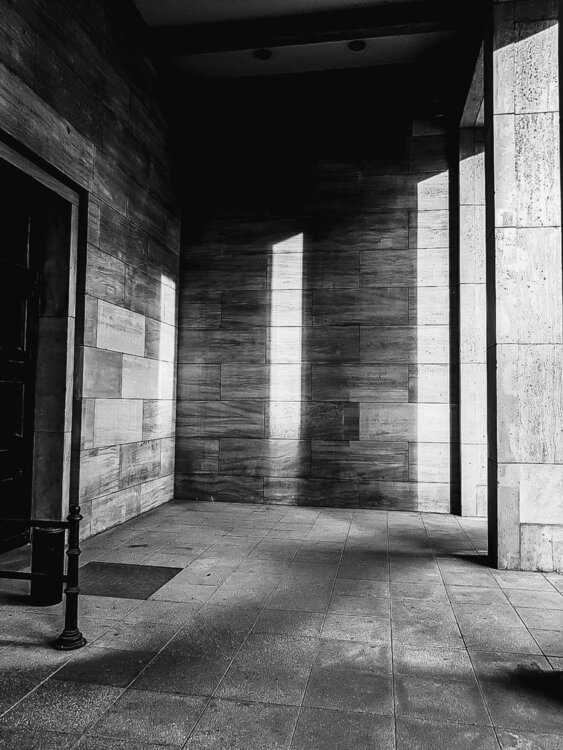 German Ministry of Aviation. ( entrance ) Thomas Dellert