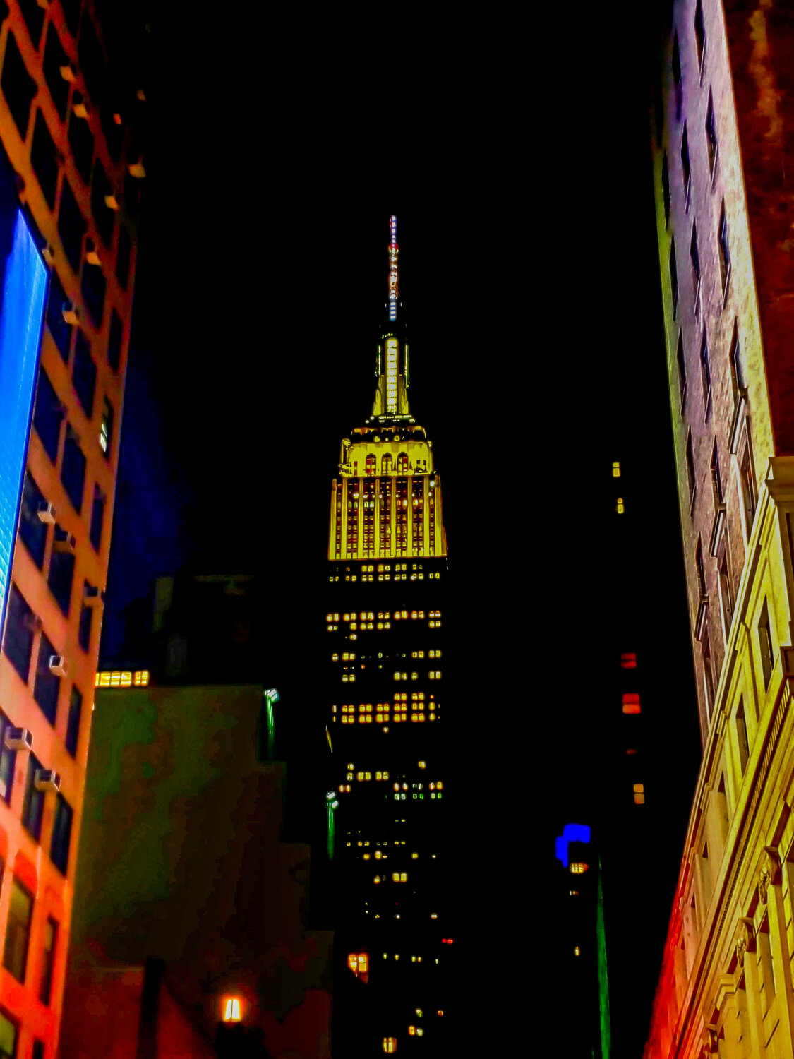 Manhattan Hotel  light Thomas Dellert