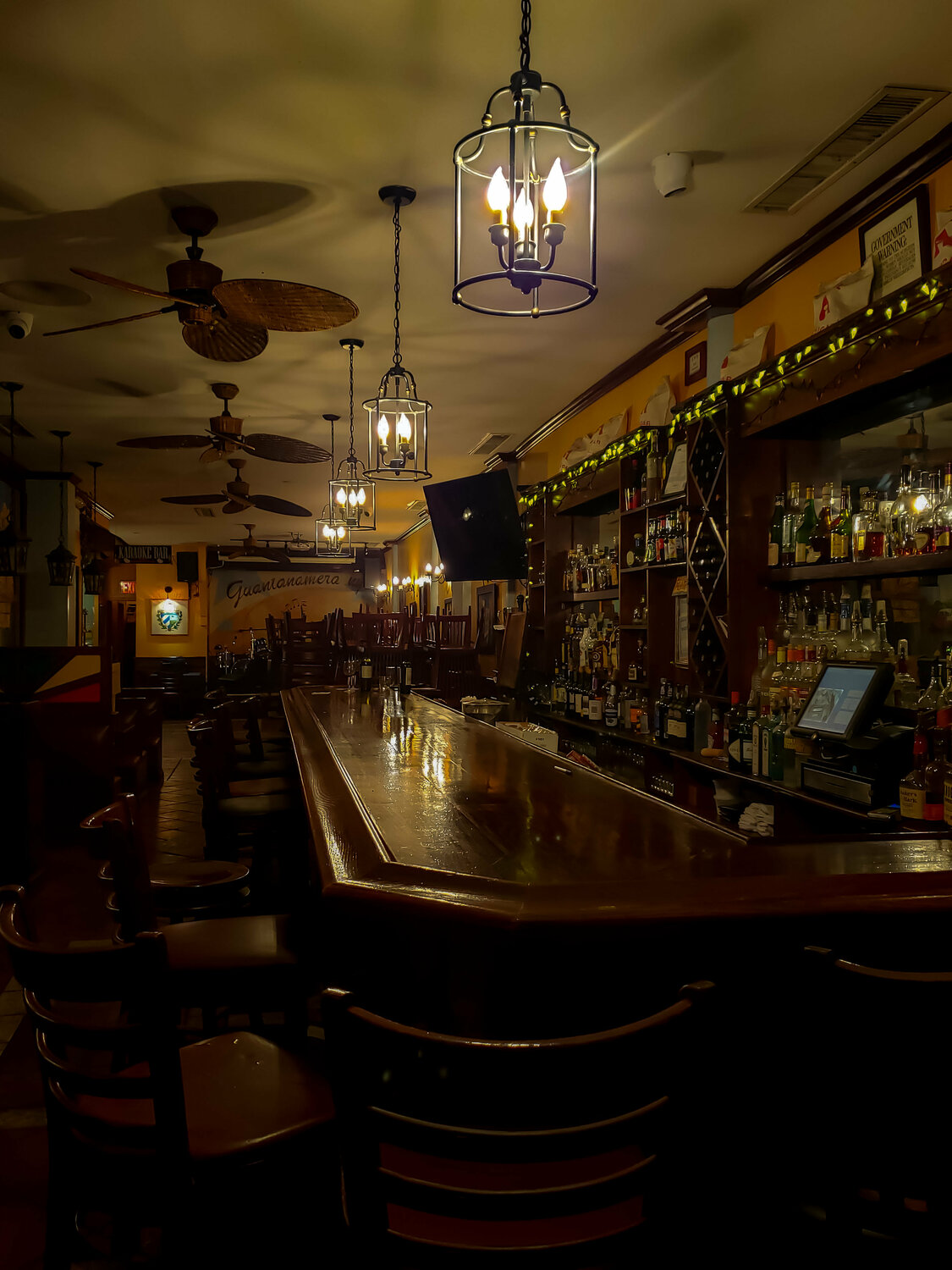 Manhattan BAR. empty Thomas Dellert