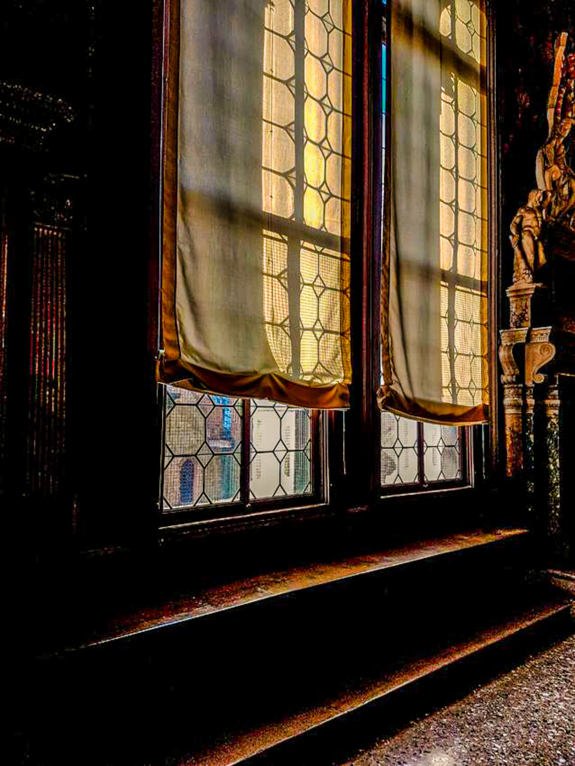 Sunlight in the Palazzo Thomas Dellert