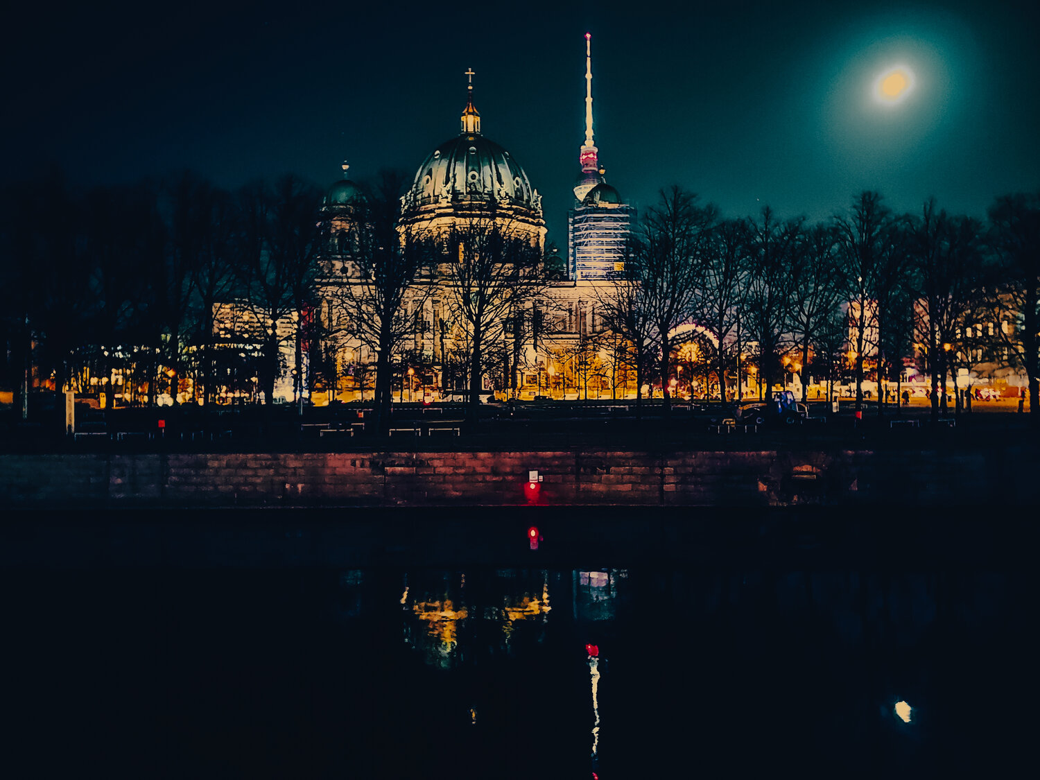 Der Berliner dom und der Fernsehturm bei nacht Thomas Dellert Fotografia in vendita