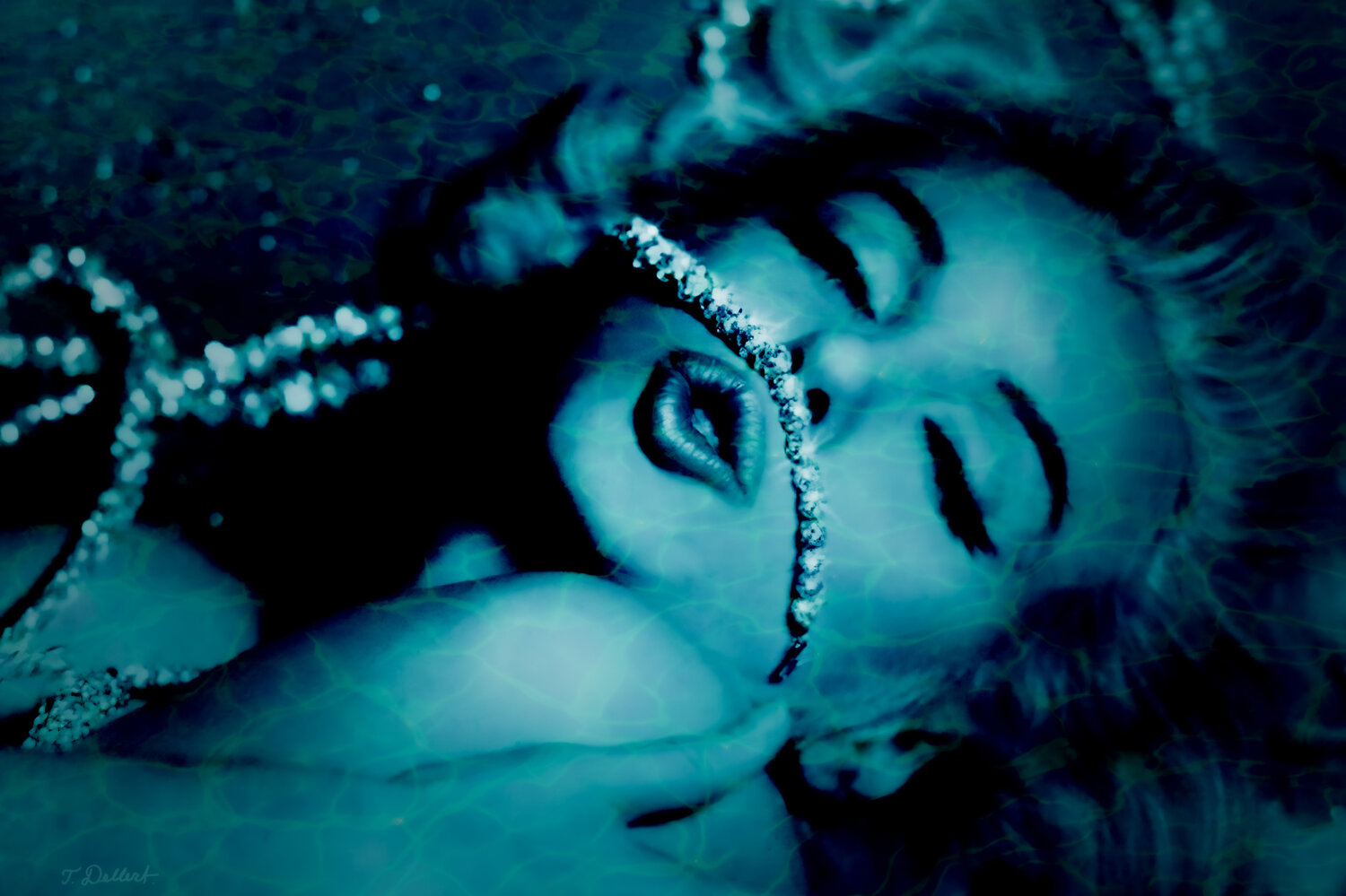 The Good-bye Kiss.   MMM = Marilyn Mermaid Monroe Thomas Dellert Fotografie zu verkaufen