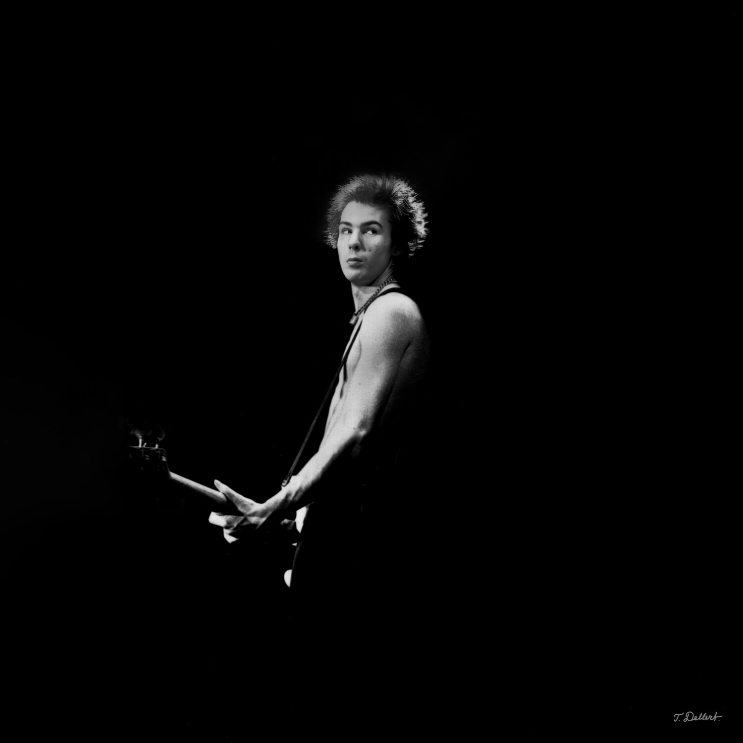 SID VICIOUS  Live on stage  Photo by Tommy Dollar 1977 Thomas Dellert
