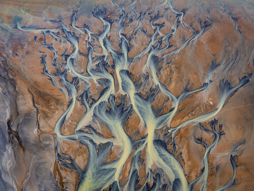 "Red River", Iceland 2022 di Hans Strand, Fotografia in vendita su Singulart