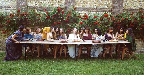 La Cène #2 - Femmes von ETIENNE Buraud, Fotografie kaufen auf Singulart