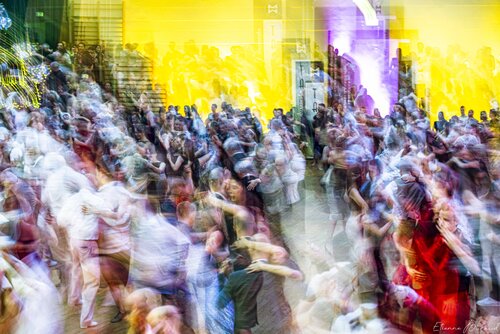 Faire Corps #12 / As One #12 di ETIENNE Buraud, Fotografia in vendita su Singulart