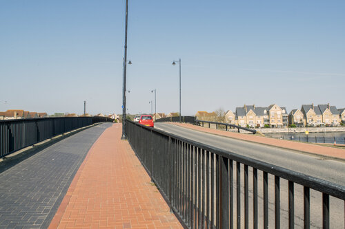Island Estate Bridge van Emmanuella Maeba, Fotografie te koop op Singulart