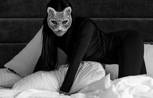 Prey and Predator van Maria Vasquez, Fotografie te koop op Singulart