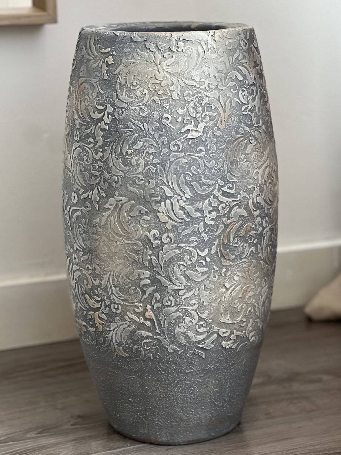 Dignity Forough Rahimi Escultura en venta