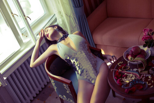 Czech the Woman – Fine Art Fashion Photography from Prague | Femininity & Elegance Portrait Series van Hikmat Wehbi, Fotografie te koop op Singulart