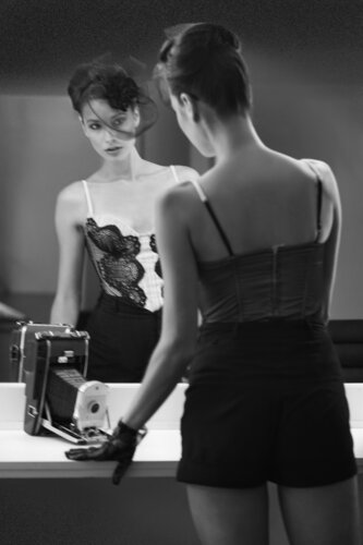 Dubai – Fine Art Female Portrait | Sensual Fashion-Inspired Photography by Hikmat Wehbi, Photography for Sale on Singulart