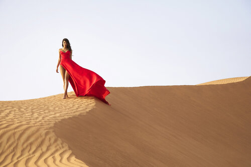 Dubai – Fine Art Female Portrait | Sensual Fashion-Inspired Photography by Hikmat Wehbi, 사진 for Sale on Singulart