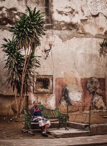 Havana Cuba streets by Eleonora Boscarelli, 사진 for Sale on Singulart