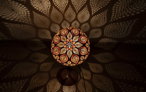 Gourd lamp Karolight 15 Pulse par Karol Okoński, Sculpture en vente sur Singulart