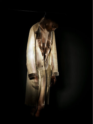 Coat hanger von Malcolm Dare, Fotografie kaufen auf Singulart