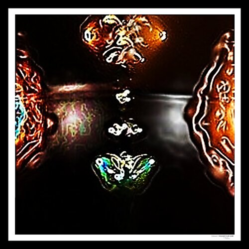 FRAGMENTS OF LIGHT di Claudia Maria Albiero, Digitale in vendita su Singulart