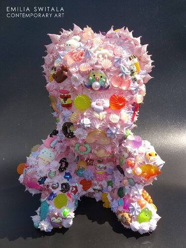 RARO MCQUEEN TEDDY BEAR SCULPTURE #349 by Emilia Switala, 조각 for Sale on Singulart