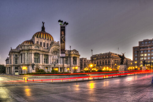 El palacio de Bellas Artes en la Ciudad de los palacios de Manuela Paterna Patrucco, Fotografía a la venta en Singulart