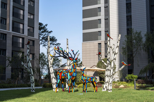 Deer by Woo-jin Kim, Sculpture for Sale on Singulart