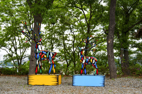 Deer by Woo-jin Kim, Sculpture for Sale on Singulart