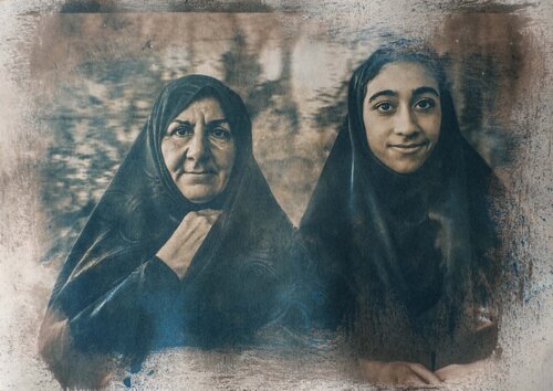 Search for the truth in our eyes... Iran von Dorota Bronikowska, Fotografie kaufen auf Singulart