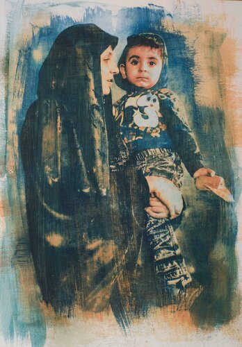 Iranian Madonna - Casein print over cyanotype de Dorota Bronikowska, Fotografía a la venta en Singulart