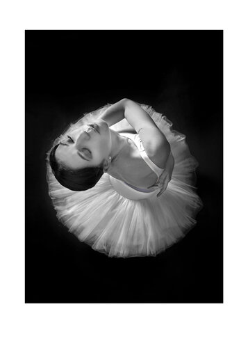 BALLET_IEVGENIIA_29 by Thomas Hjertén, 写真 for Sale on Singulart