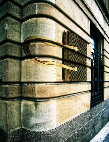 Louis Vuitton, Sydney, 1997 von Greg Delves, Fotografie kaufen auf Singulart