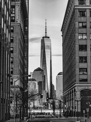 One World Trade Center - New York by Fabian Kimmel, 写真 for Sale on Singulart