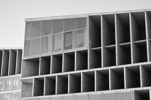 Mediterranean Stillness - Bauhaus - Palma par Fabian Kimmel, Photographie en vente sur Singulart