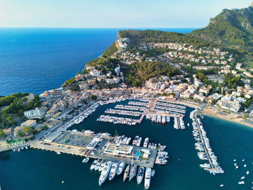 Blue Harbor - Soller - Mallorca par Fabian Kimmel, Photographie en vente sur Singulart