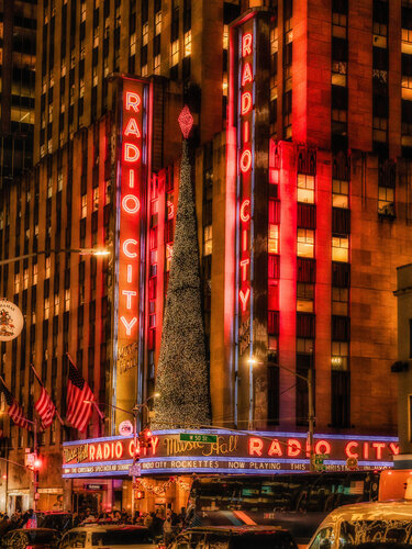 Radio City Christmas II - New York von Fabian Kimmel, Fotografie kaufen auf Singulart