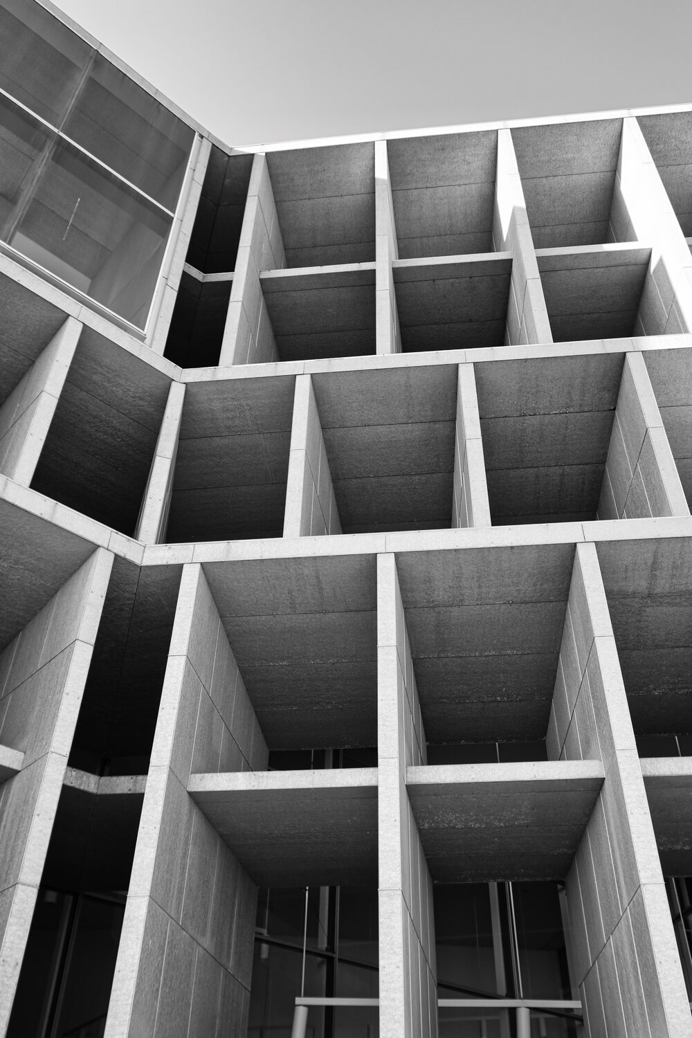 Echoes of Form - Bauhaus - Palma Fabian Kimmel Fotografie zu verkaufen