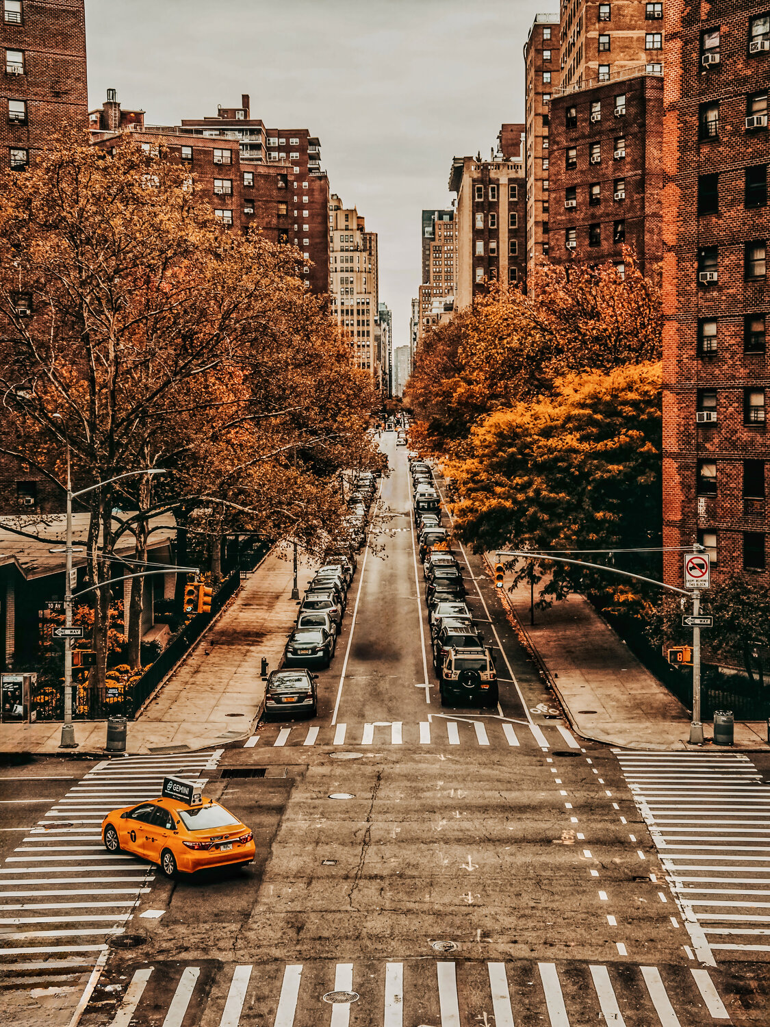 Autumn Streets of New York II - New York Fabian Kimmel Photographie à vendre