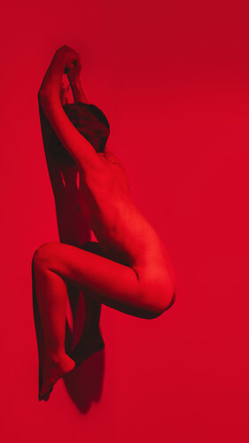 Seeing Red von Christian Schaeffer, Fotografie kaufen auf Singulart