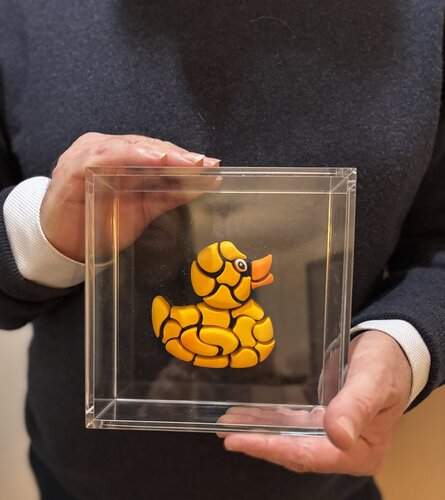 Little Dukie von Simone Parri, Skulptur kaufen auf Singulart