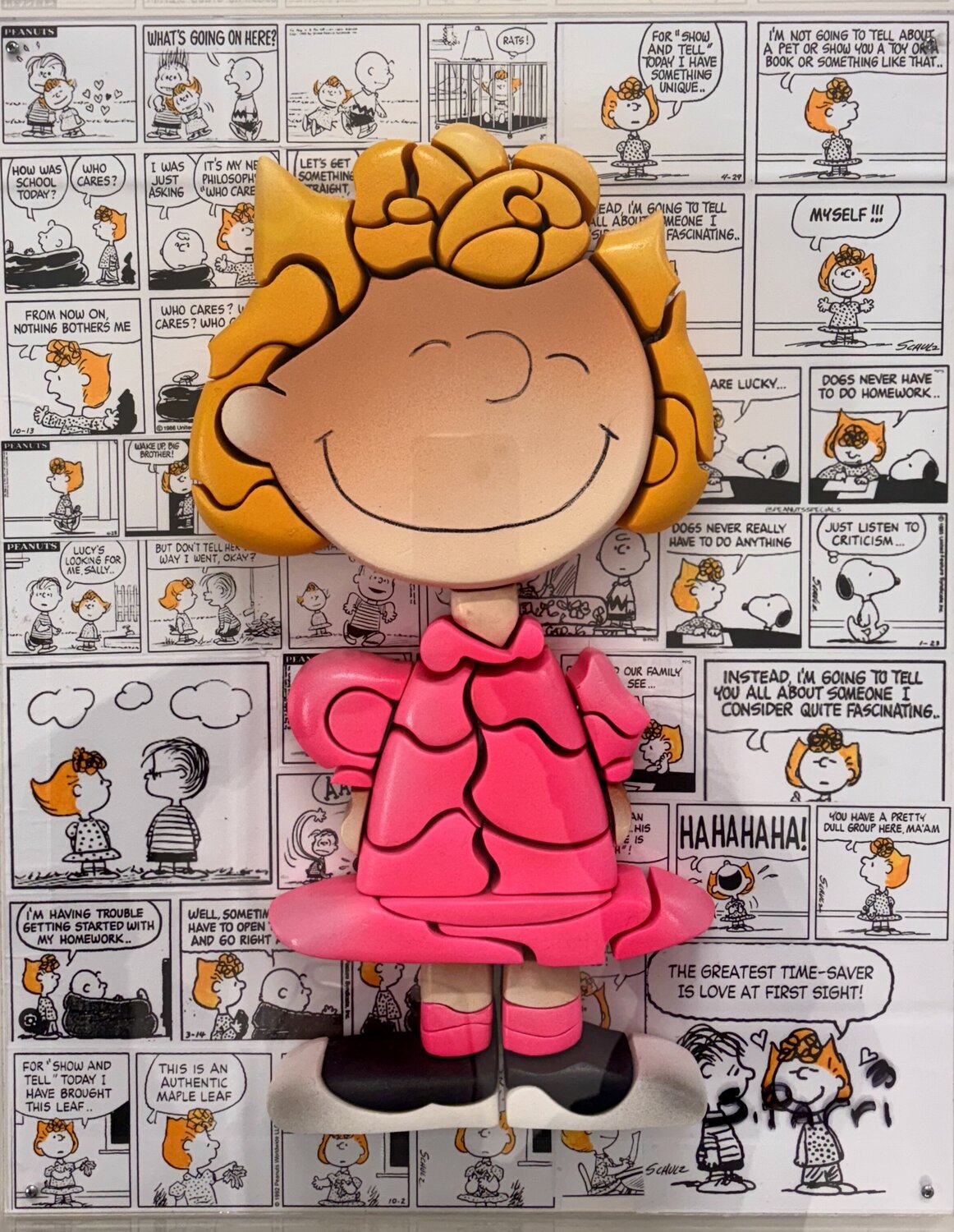Sally   ( featurig  peanuts) in a plexiglas box Simone Parri
