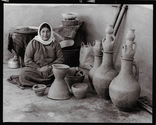 Potter von Mamad Mossadegh, Fotografie kaufen auf Singulart