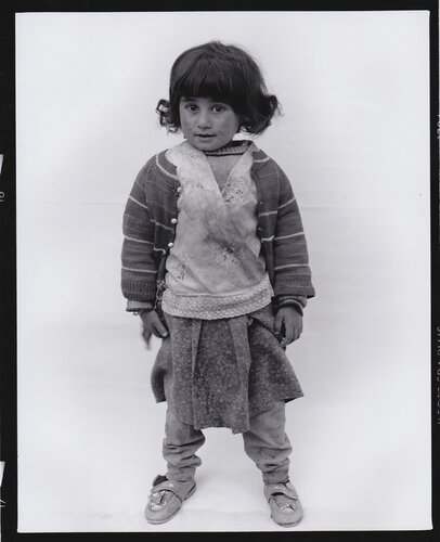 Little girl van Mamad Mossadegh, Fotografie te koop op Singulart