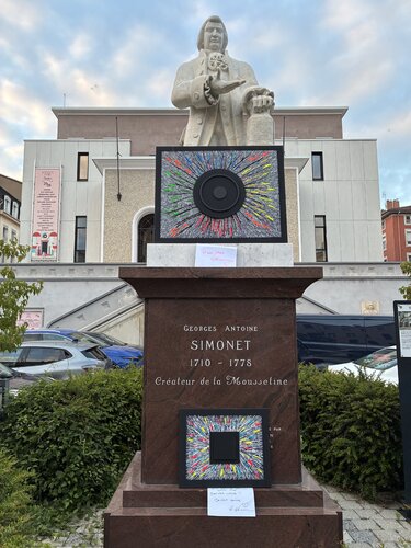 🔴 𝐄𝐱𝐩𝐥𝐨𝐬𝐢𝐨𝐧 𝐬𝐨𝐧𝐨𝐫𝐞 von Wendie de Kandiss, Skulptur kaufen auf Singulart