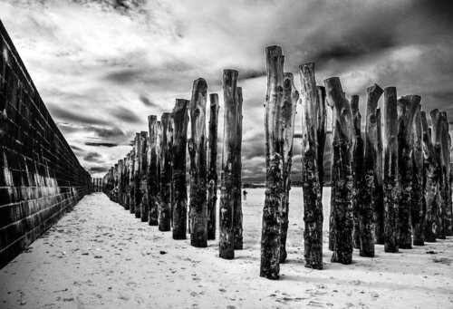 Breakwaters 3 di GERARD DI LUCCIO, Fotografia in vendita su Singulart