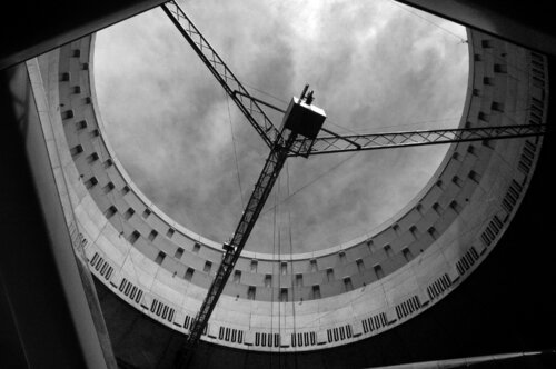 OVNI Roissy 2 van GERARD DI LUCCIO, Fotografie te koop op Singulart