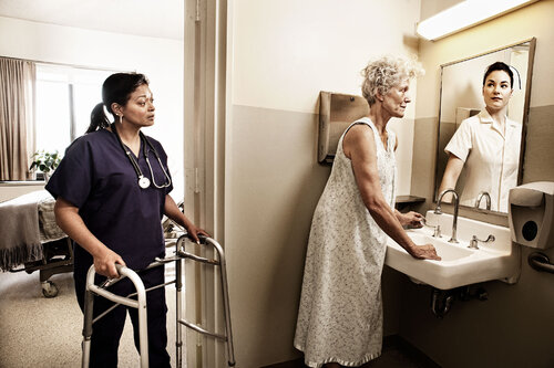 The Nurse par Tom Hussey, Photographie en vente sur Singulart