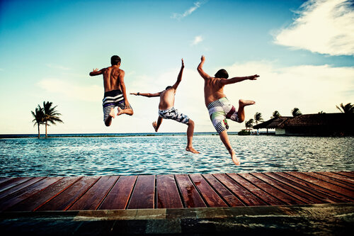 Leap of Faith par Tom Hussey, Photographie en vente sur Singulart